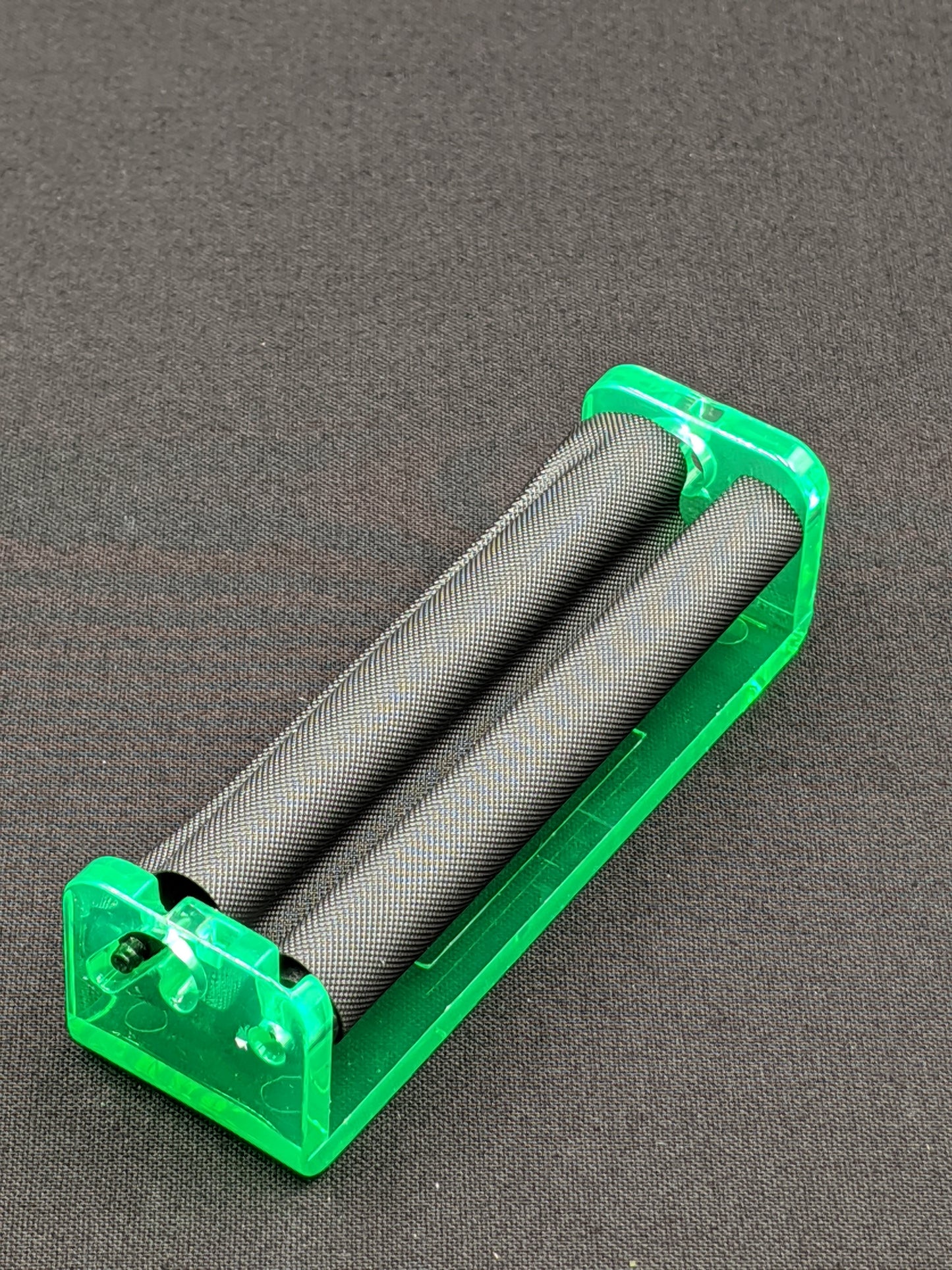 78mm Rolling Machine Roll Your Own Cigarette Paper Hand Roller Green