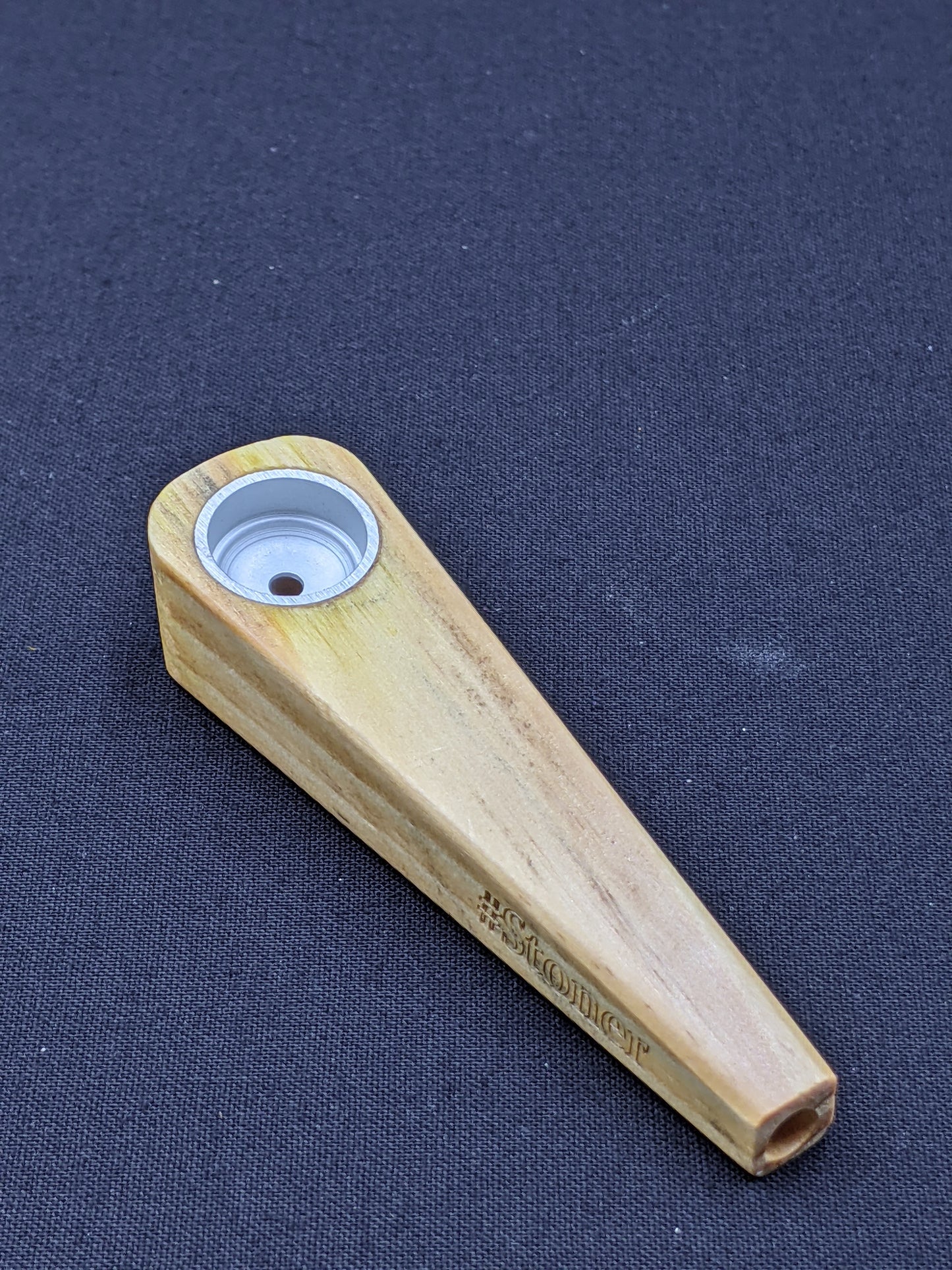 3" Wood Spoon Hand Pipe - Hornet Logo + 5 Free Screens
