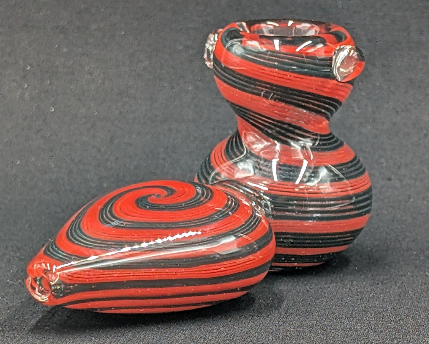 4.5" Glass Spoon Dual Bowls 2 Tier Swirl BKR
