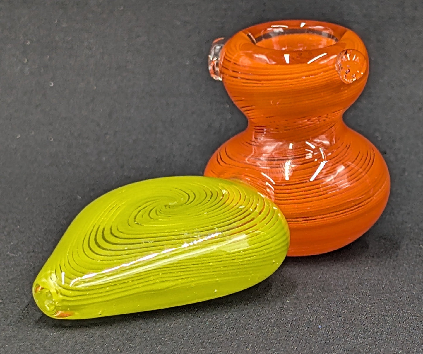 4.5" Glass Spoon Dual Bowls 2 Tier Swirl GO